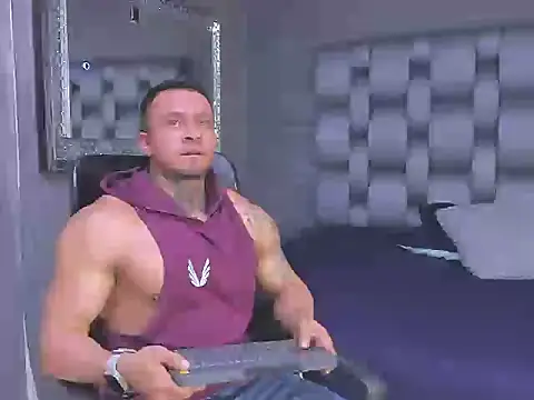 Snapshot of ZEUS-KING chatting on October 13, 2025, 7:14 pm ZEUS-KING online show from October 13, 2025, 7:14 pm