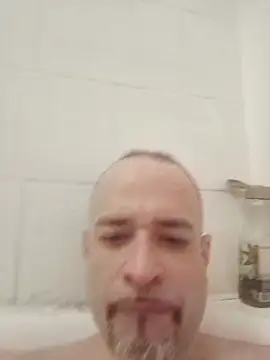 Curious9884 online show from April 22, 2026, 5:36 pm