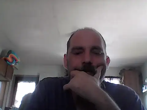 crazyheratic8 online show from April 6, 2026, 4:30 pm