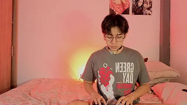 Darcy and Stolas online show from November 6, 2025, 6:25 am