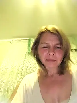 Masha412111 online show from November 2, 2025, 8:44 pm