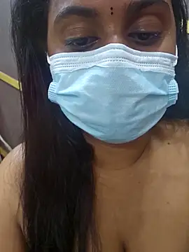 Snapshot of Dheronika_sweetie chatting on March 6, 2026, 6:43 am Dheronika sweetie online show from March 6, 2026, 6:43 am