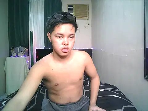 Snapshot of hot_babyboy26 chatting on October 22, 2025, 4:35 am hot babyboy26 online show from October 22, 2025, 4:35 am