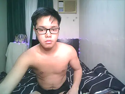 Snapshot of hot_babyboy26 chatting on October 28, 2025, 5:22 am hot babyboy26 online show from October 28, 2025, 5:22 am