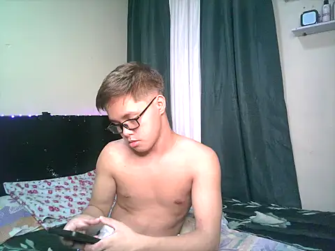 Snapshot of hot_babyboy26 chatting on November 28, 2025, 11:46 am hot babyboy26 online show from November 28, 2025, 11:46 am