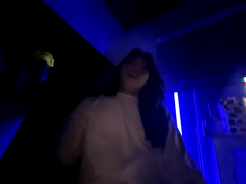 ella foxtrot online show from October 5, 2025, 10:40 pm