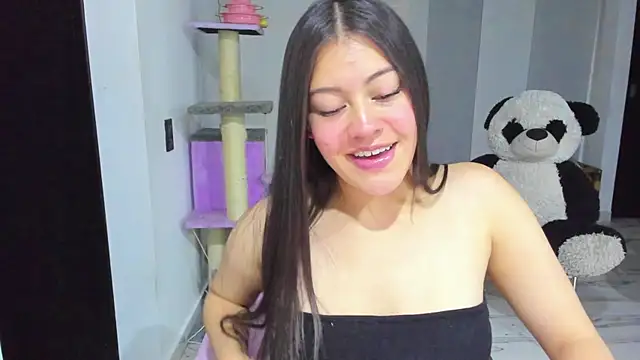 amazingloren999 online show from November 21, 2025, 12:43 am