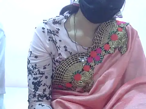 Laila Cute online show from February 19, 2026, 3:46 am