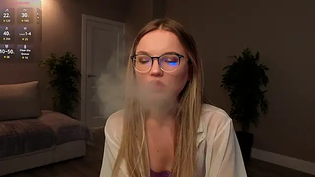 JulieLupo online show from January 7, 2026, 6:05 am