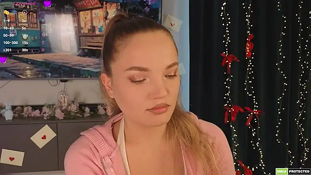 JulieLupo online show from April 11, 2026, 6:51 am