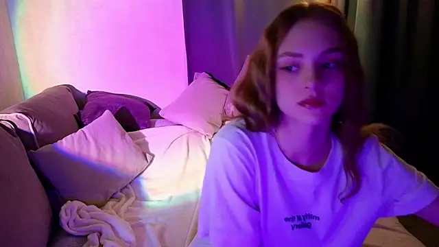 midnightMaya online show from October 16, 2025, 9:27 pm