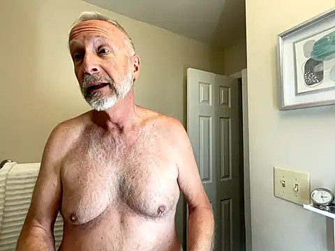 ApolloThrust online show from November 8, 2025, 7:23 pm