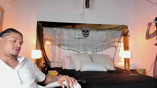 Snapshot of Latin_Pleasures chatting on October 17, 2025, 7:27 pm Latin Pleasures online show from October 17, 2025, 7:27 pm