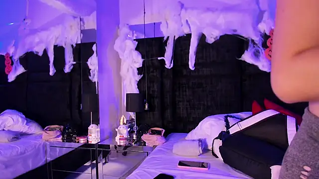 Snapshot of Latin_Pleasures chatting on October 23, 2025, 8:18 pm Latin Pleasures online show from October 23, 2025, 8:18 pm