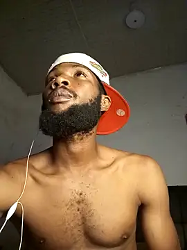 Snapshot of FreakyKaigrey chatting on February 18, 2026, 12:28 am FreakyKaigrey online show from February 18, 2026, 12:28 am