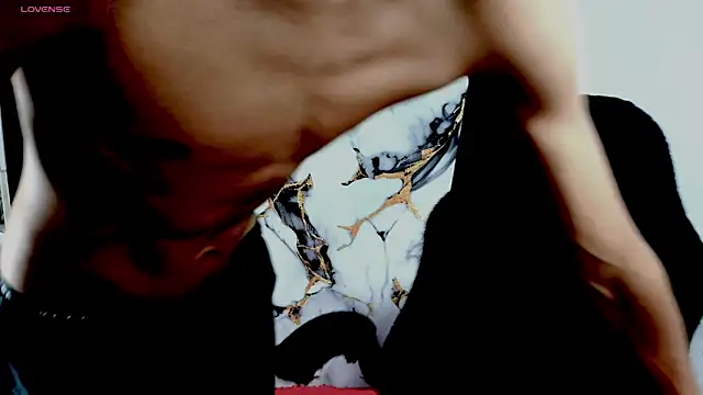 Snapshot of Im_david02 chatting on March 2, 2026, 6:48 pm Im david02 online show from March 2, 2026, 6:48 pm