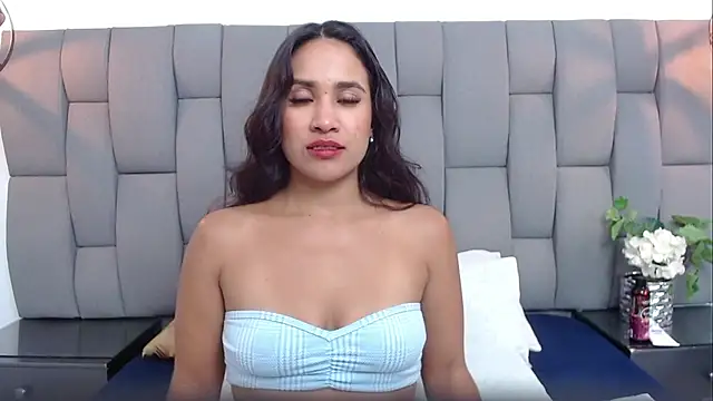 Emilysweet2 online show from October 25, 2025, 12:34 pm