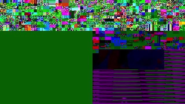 Snapshot of Emilycute18__ chatting on October 31, 2025, 9:32 am Emilycute18 online show from October 31, 2025, 9:32 am