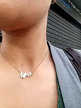 Jade 1-9 online show from October 13, 2025, 8:09 pm