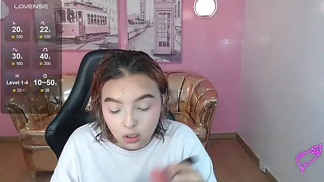 mia foster t online show from November 17, 2025, 12:55 pm