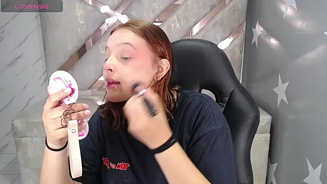 mia foster t online show from April 18, 2026, 1:15 pm