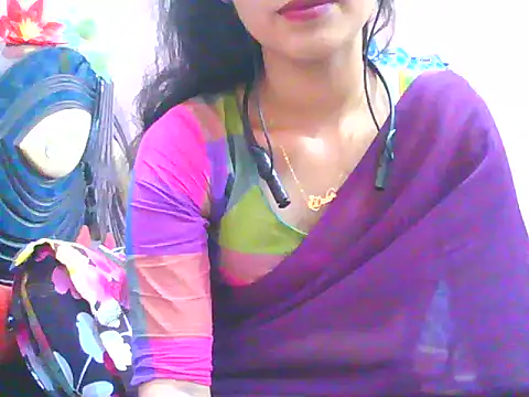 night queeen7 online show from October 28, 2025, 7:05 pm