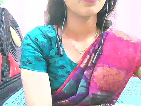 night queeen7 online show from November 15, 2025, 7:10 pm