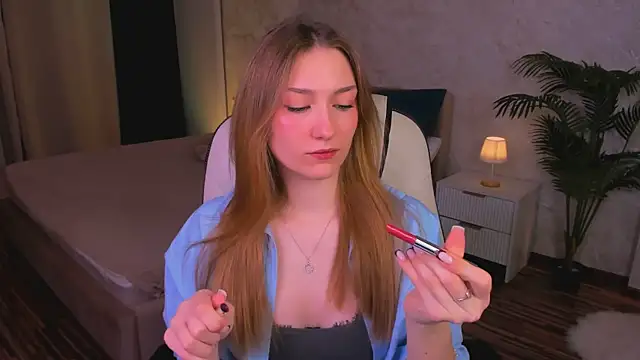 AngelAnabelle online show from October 25, 2025, 8:03 pm