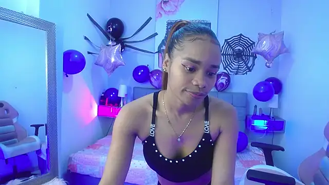 ingrid03 taffur online show from October 24, 2025, 8:05 pm