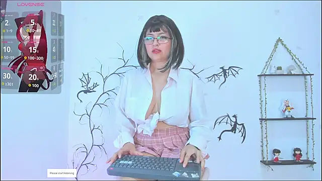 Miaengels  online show from January 9, 2026, 12:02 am