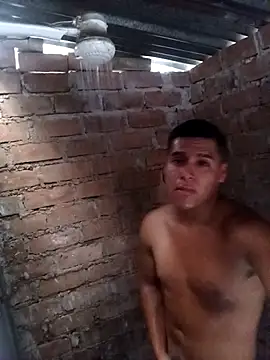 Alex321Flores online show from February 2, 2026, 5:44 pm