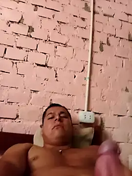 Alex321Flores online show from May 24, 2026, 7:41 pm