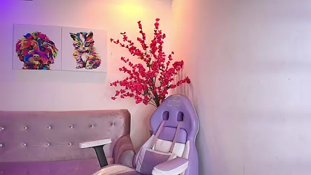 Snapshot of Summer_miller chatting on May 21, 2026, 11:39 am Summer miller online show from May 21, 2026, 11:39 am