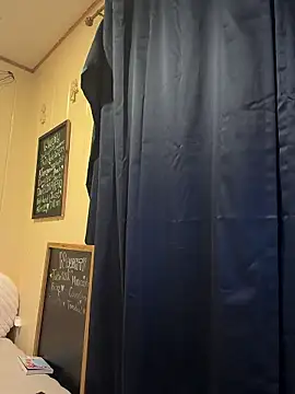 allnaturalmermaid online show from January 17, 2026, 8:41 am