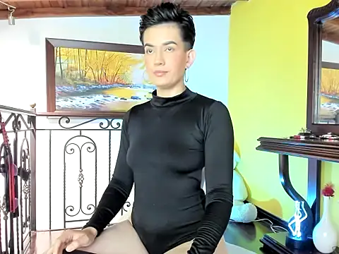 Zulyhenao online show from October 30, 2025, 4:58 am