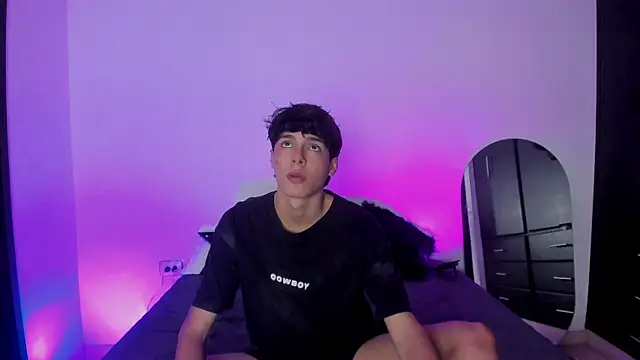 luccas ferreira online show from January 15, 2026, 8:01 pm