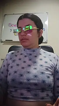 Snapshot of beyondsteel_ chatting on November 15, 2025, 4:03 pm beyondsteel online show from November 15, 2025, 4:03 pm