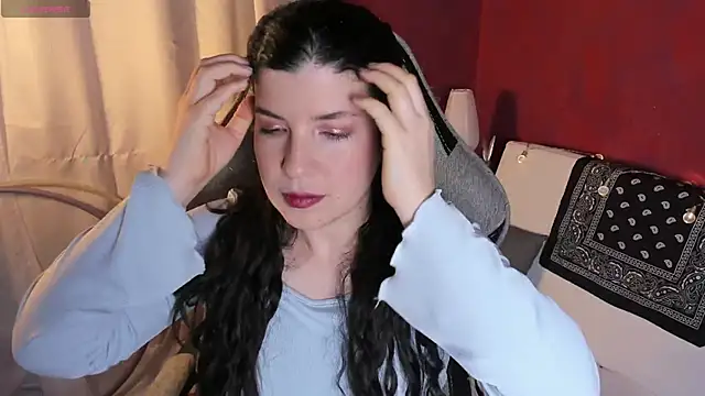 Snapshot of beyondsteel_ chatting on November 28, 2025, 3:09 am beyondsteel online show from November 28, 2025, 3:09 am