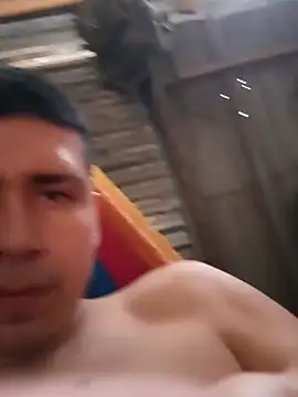 Travieso loco9 online show from June 4, 2026, 10:05 pm