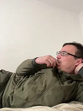 viktor1992-1-1 online show from March 3, 2026, 7:47 am