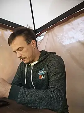 viktor1992-1-1 online show from July 29, 2026, 5:27 am