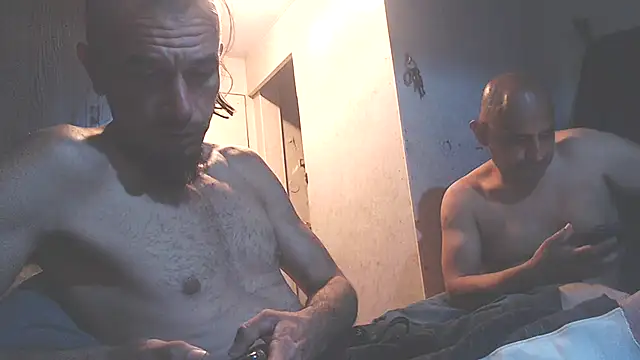 LetMeLiqU online show from April 26, 2026, 7:39 am