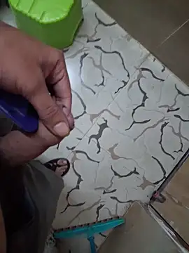 UsurpedThaw online show from November 19, 2025, 6:52 pm