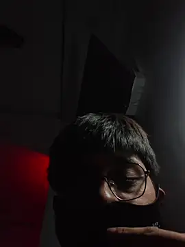 UsurpedThaw online show from November 25, 2025, 6:52 pm