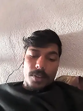 Snapshot of honestbbadboy chatting on November 26, 2025, 7:09 am honestbbadboy online show from November 26, 2025, 7:09 am
