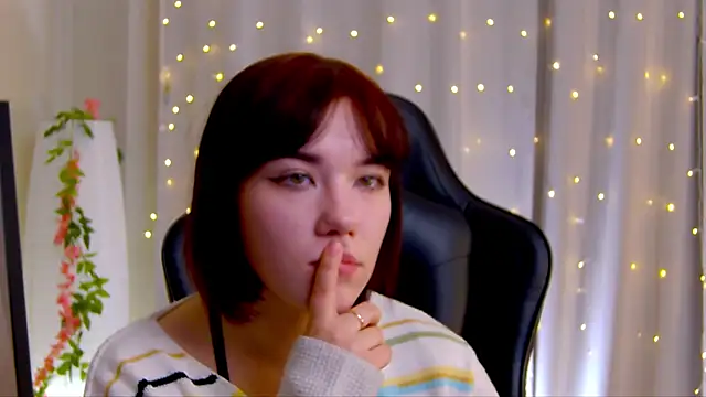 Kelly foox online show from October 10, 2025, 9:08 am