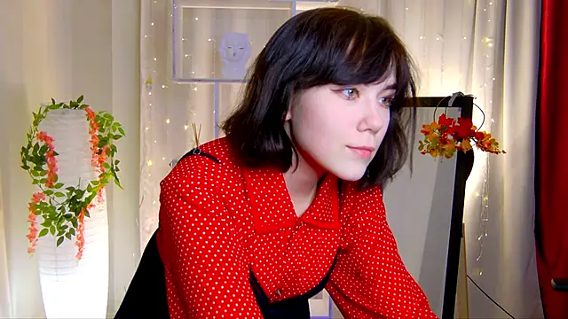 Kelly foox online show from October 31, 2025, 9:43 am