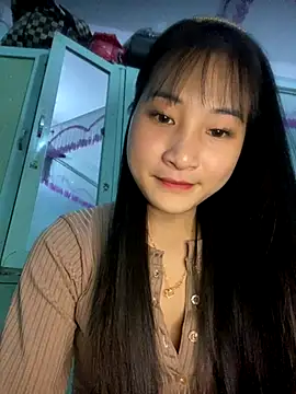 banlinh004 online show from November 24, 2025, 7:41 am