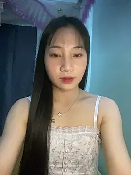 Snapshot of banlinh004 chatting on July 4, 2026, 3:51 pm banlinh004 online show from July 4, 2026, 3:51 pm