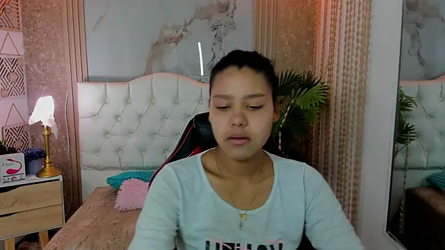 AriaVega online show from March 20, 2026, 1:05 pm